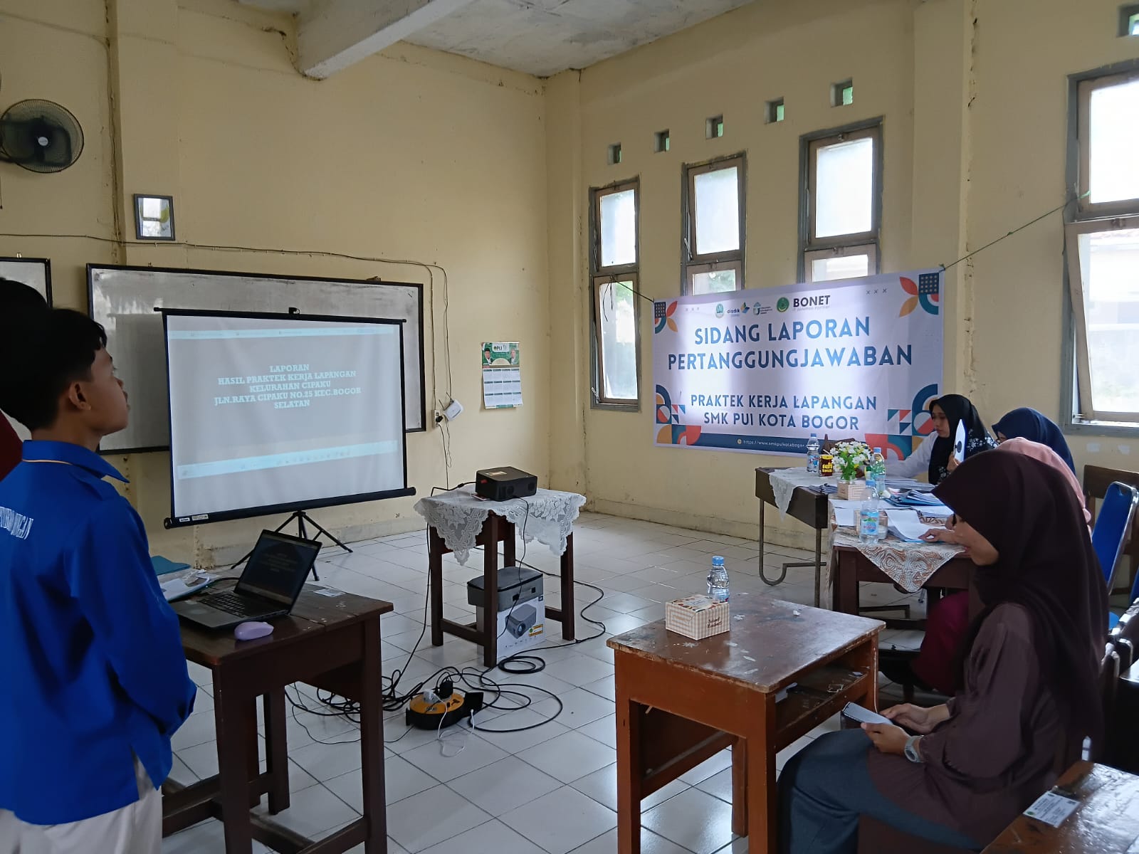 Kegiatan Sidang Pertanggungjawaban Laporan PKL SMK PUI Kota Bogor Tahun Ajaran 2024/2025